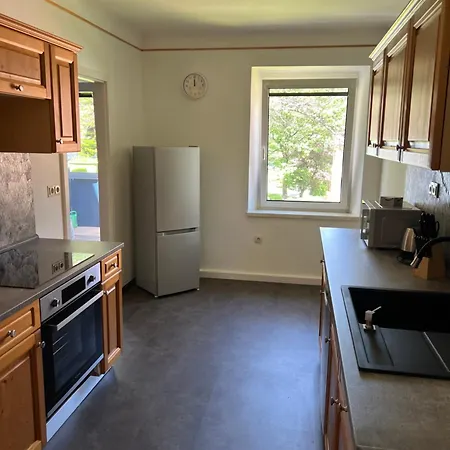 Alpine Rosy Daire Eisenerz